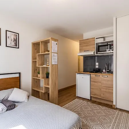 Studio Charpennes - Parking Prive Gratuit Villeurbanne Exterior photo