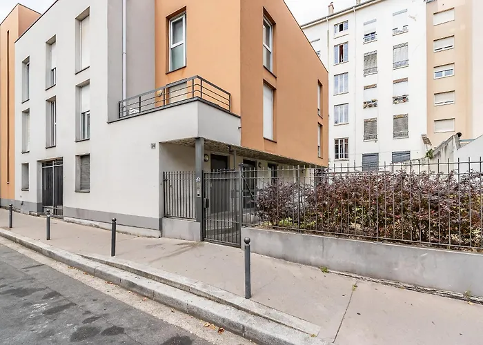 Studio Charpennes - Parking Prive Gratuit
